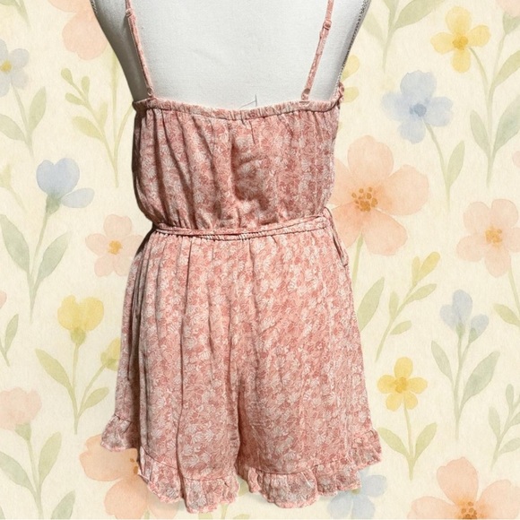 Row A Pink Floral Romper Ruffle Hem Adjustable Straps Size M - Picture 4 of 7